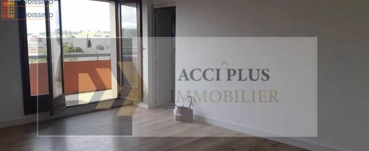 Studio 33m² Nîmes 30000 - Photo 3
