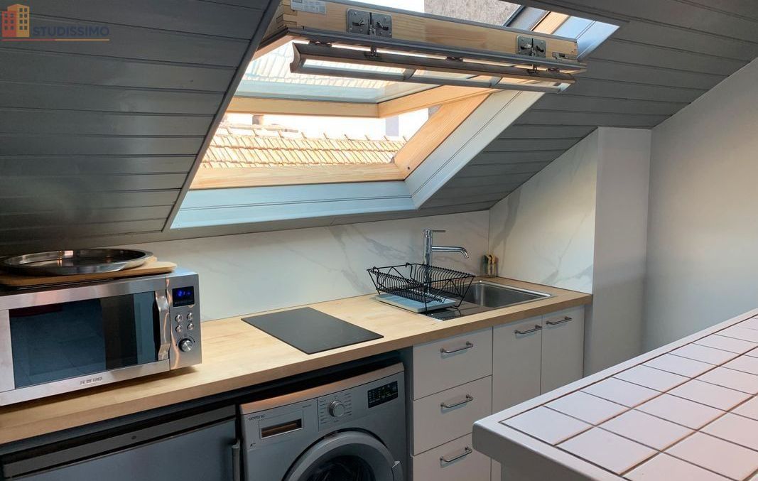 Studio meublé 40m² Pau centre - Grand, dernier étage - Photo 1