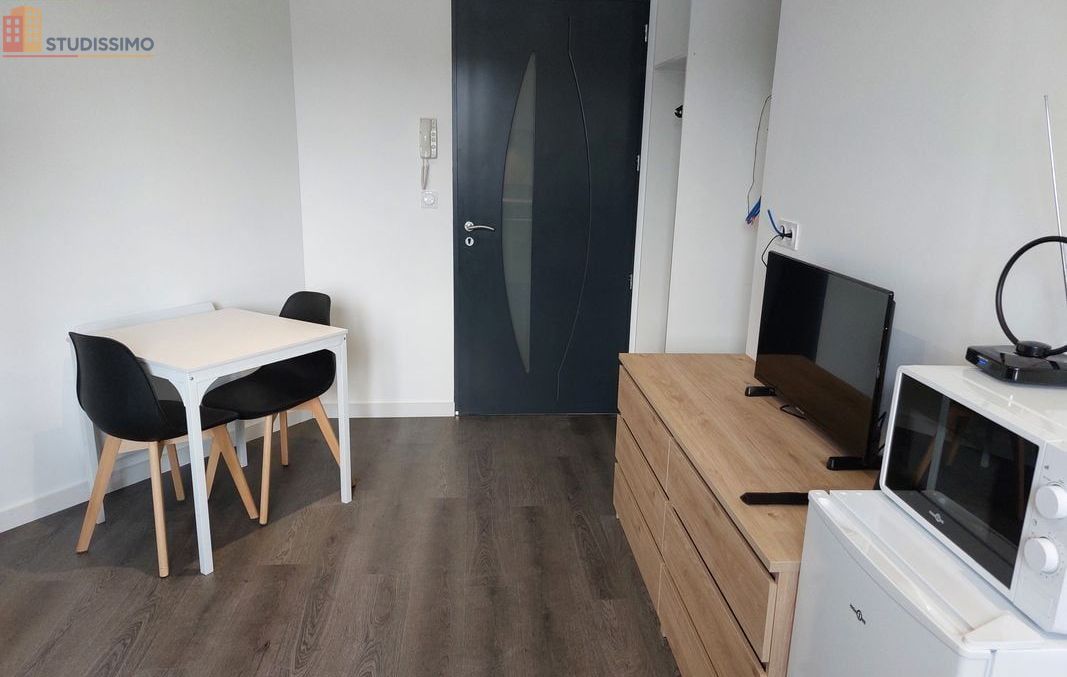 Studio meublé 24m² Mayet - État neuf, tout inclus - Photo 1