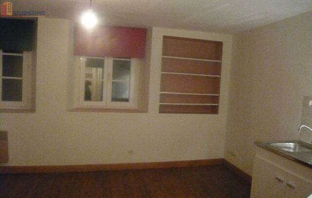 Studio 21m² Le Mans centre - Vieux quartier, 3e étage - Photo 2