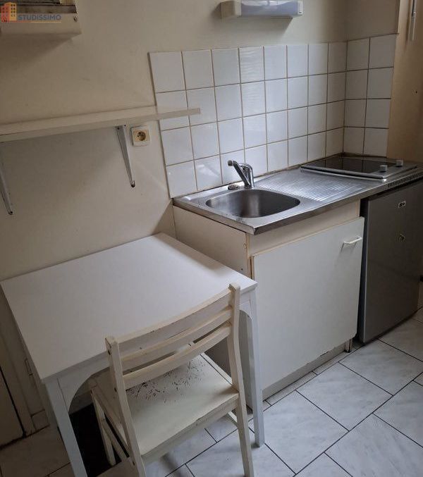 Studio meublé 15m² Sablé-sur-Sarthe - Meublé, calme - Photo 1