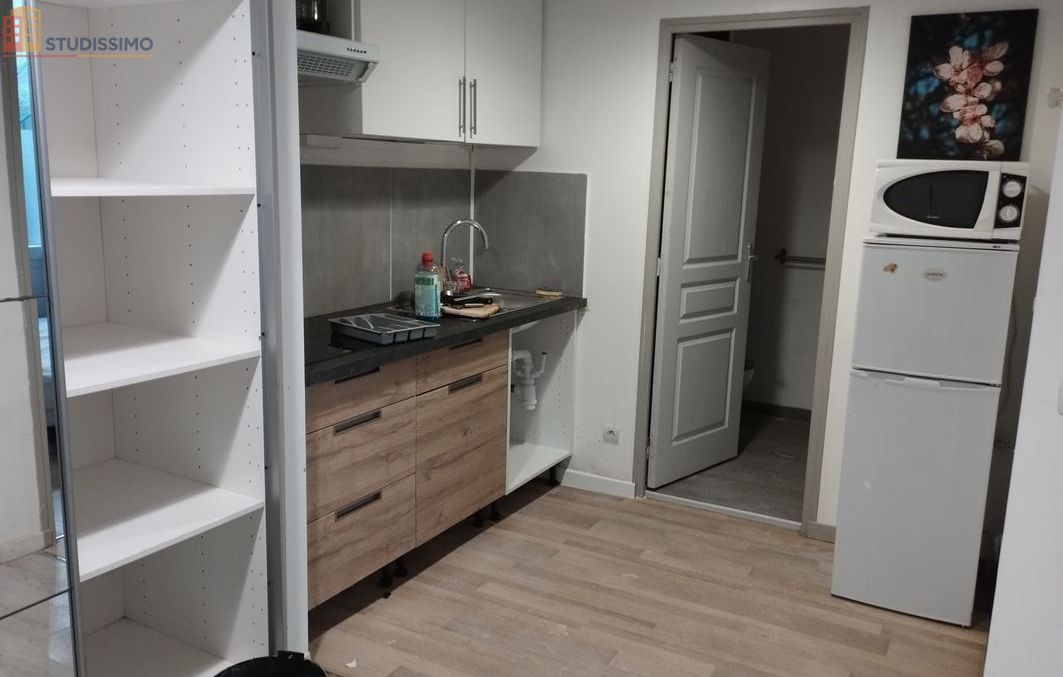 Studio meublé 39m² Le Mans centre - RDC, terrasse 14m² - Photo 2