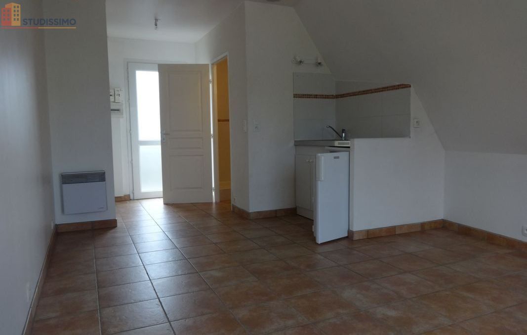 Studio 24m² Pau 64000 - Proche facs, calme - Photo 2