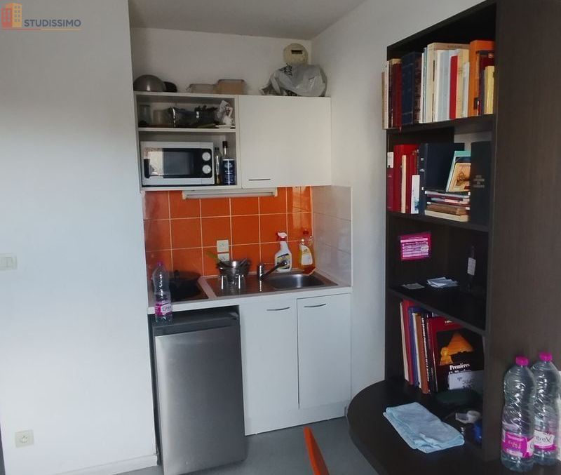Studio 19m² Nîmes centre - Étage 3, DPE D - Photo 3