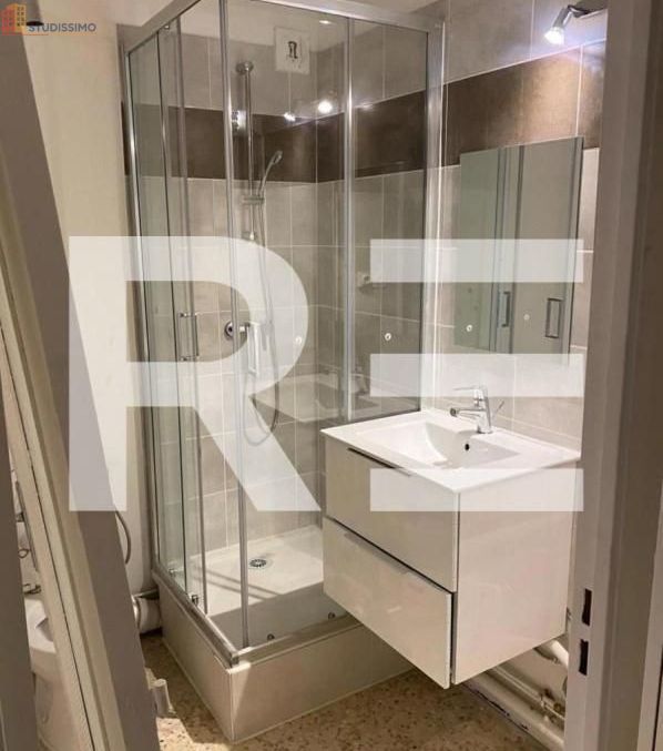 Studio 27m² Nîmes 30900 - Dernier étage, lumineux - Photo 2