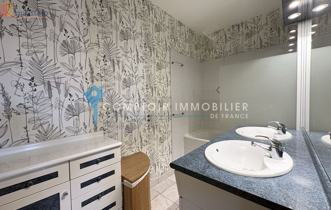 Studio 79m² Nîmes 30900 - Étage élevé, DPE C - Photo 4