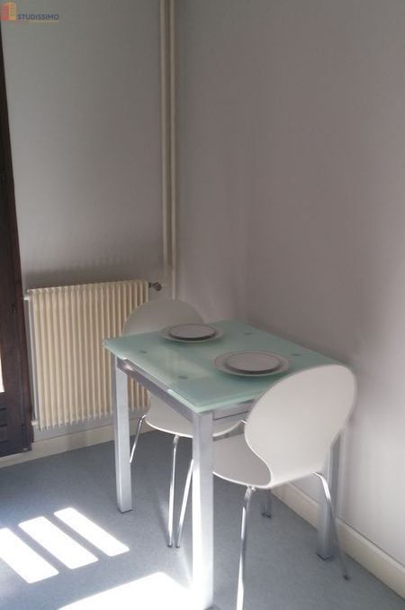 Studio meublé 19m² Chambéry 73000 - Proche commodités - Photo 2
