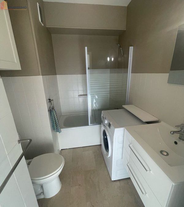 Studio 32m² Chambéry 73000 - Balcon, parking - Photo 1