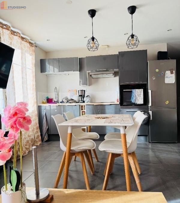 Studio meublé 13m² Chambéry - Meublé, DPE C - Photo 7