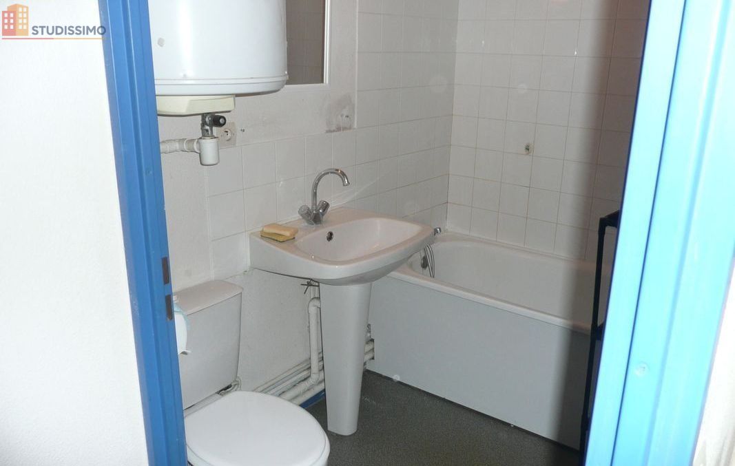 Studio meublé 19m² Chambéry - Meublé, dernier étage - Photo 1