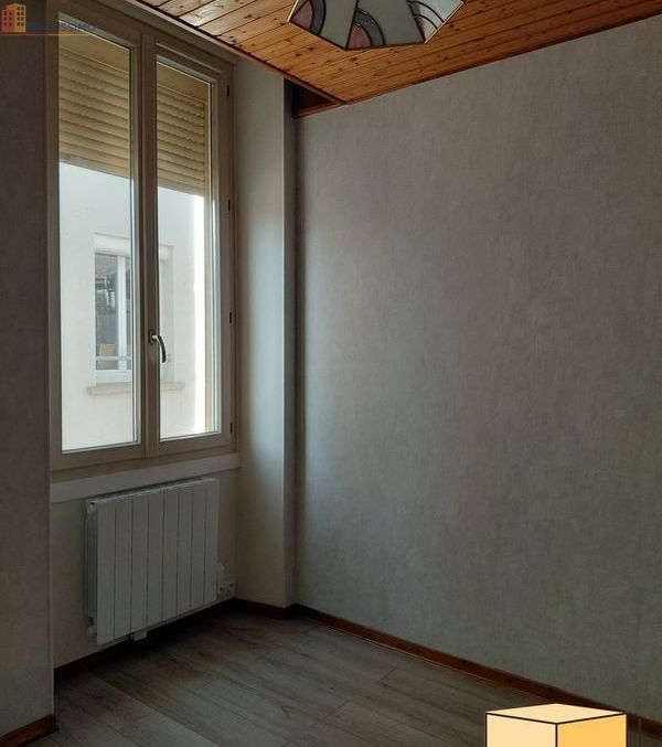 Studio 28m² Saint-Genix-les-Villages - Étage 1, DPE E - Photo 3