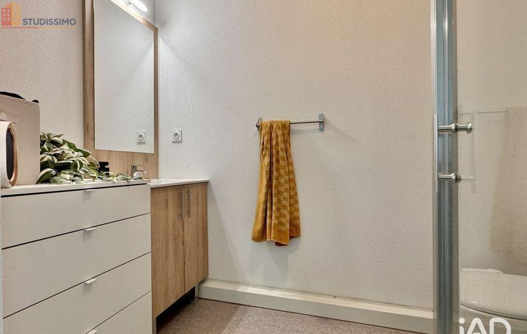 Studio 19m² Nîmes centre - lumineux - Photo 5