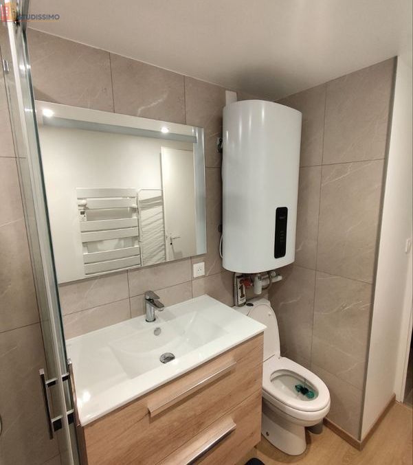 Studio meublé 23m² Moûtiers 73600 - Meublé, 3e étage - Photo 1