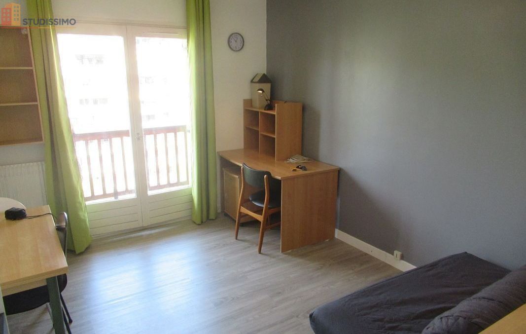 Studio meublé 20m² Chambéry - Rénové, secteur hôpital - Photo 4