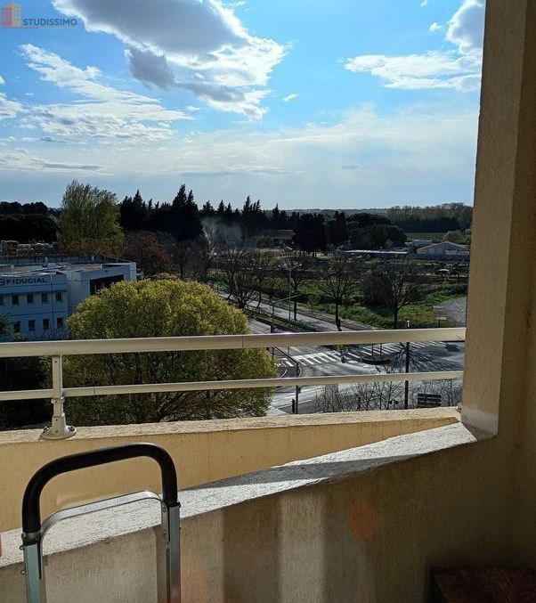 Studio 22m² Nîmes 30900 - 5e étage, ascenseur et parking - Photo 2