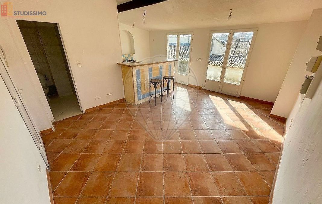 Studio 30m² Nîmes centre - Lumineux, DPE D - Photo 2
