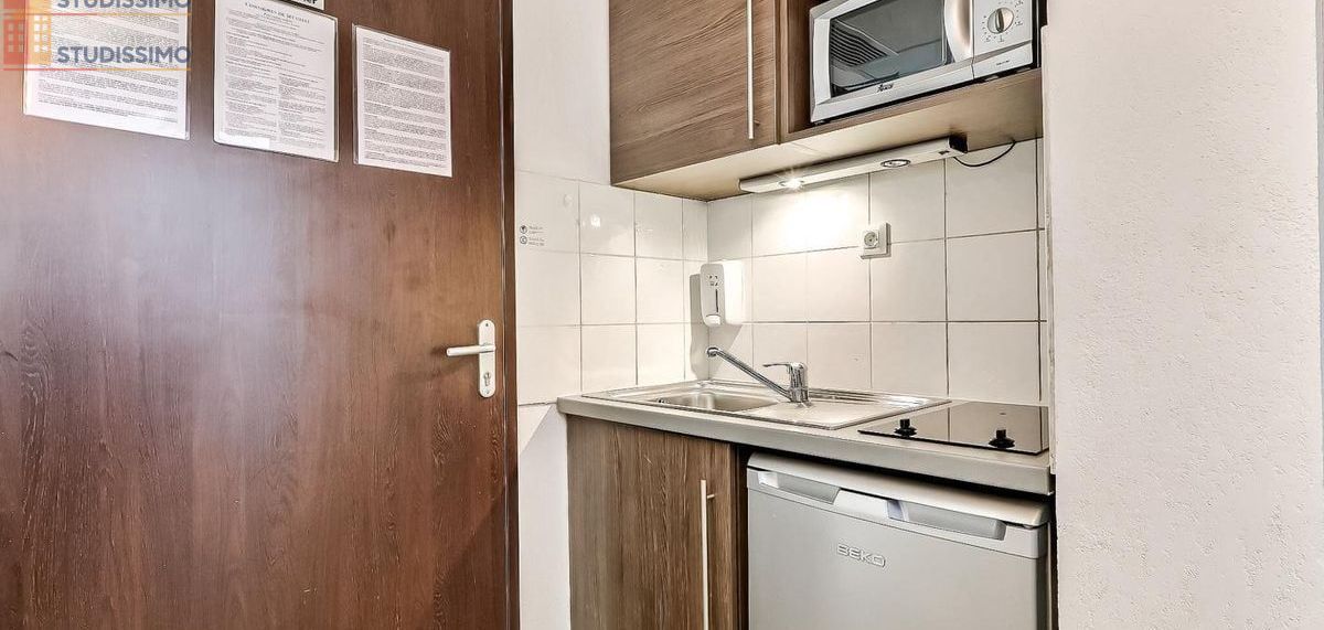 Studio 18m² Nîmes centre - 3e étage, DPE C - Photo 1