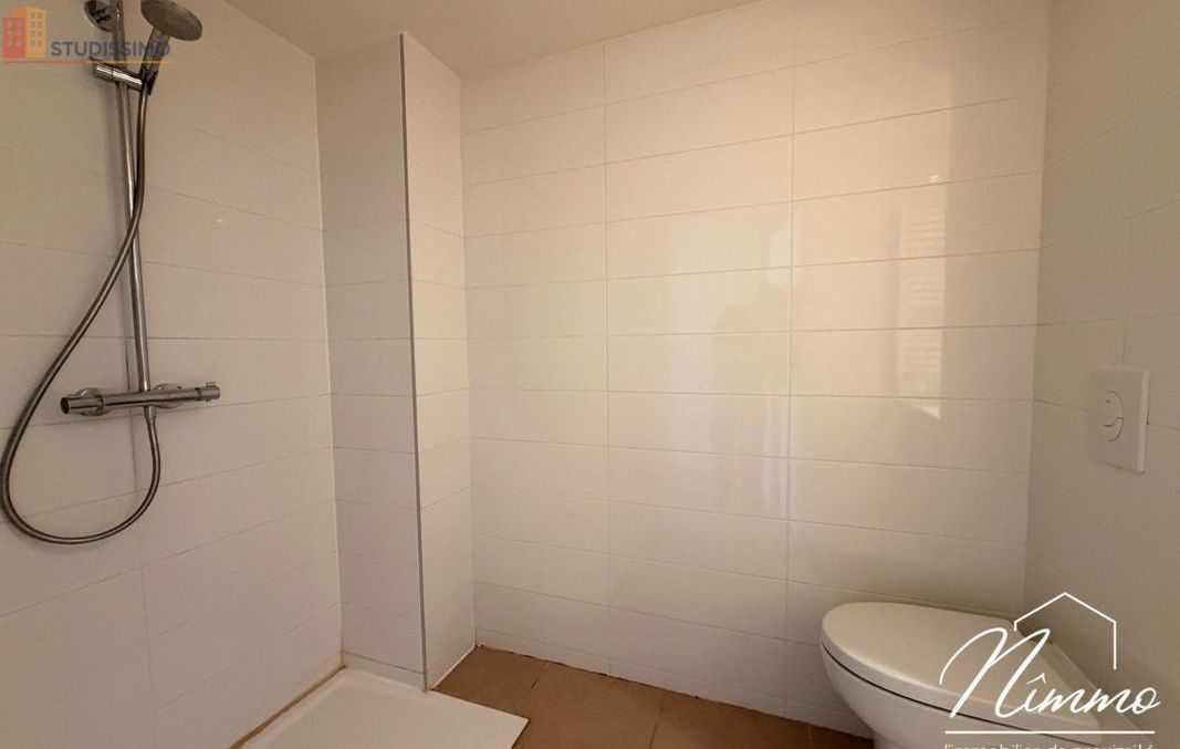 Studio 24m² Nîmes centre - DPE D, 1er étage - Photo 1