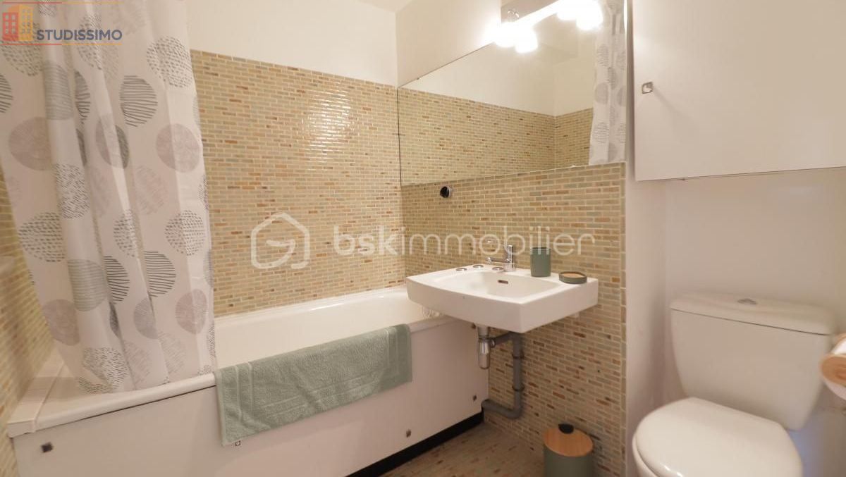 Studio 20m² Le Grau-du-Roi - Étage élevé, DPE C - Photo 2