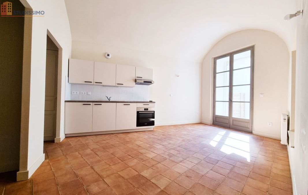 Studio 33m² Nîmes centre historique - Belles prestations - Photo 2