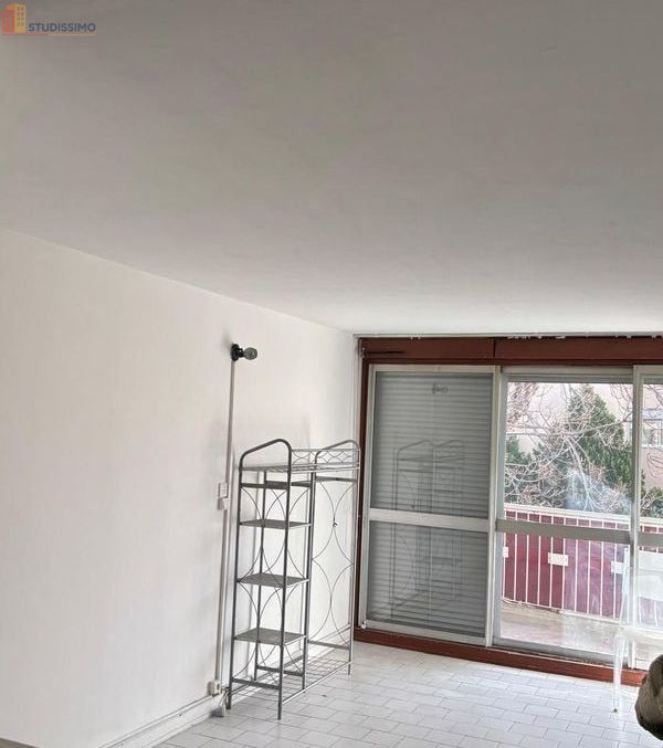 Studio 25m² Nîmes centre - Loué, rendement immédiat - Photo 2