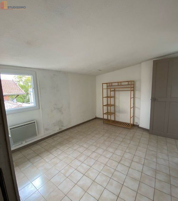 Studio 33m² Nîmes centre - Dernier étage, lumineux - Photo 1