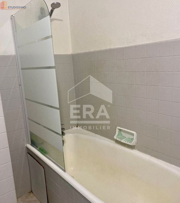 Studio 35m² Châteauroux - 3e étage, DPE D - Photo 1