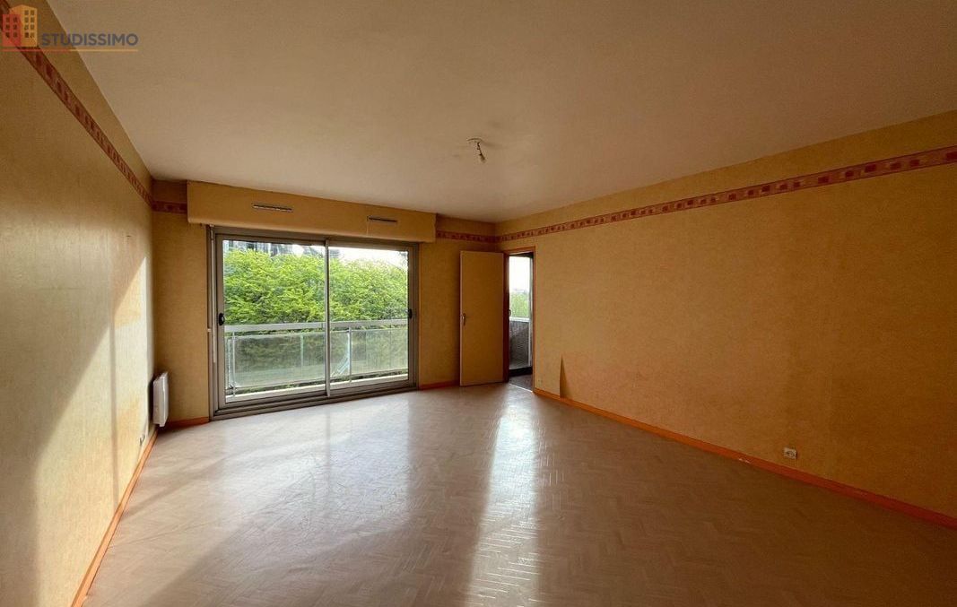 Studio 41m² Châteauroux - 4e étage, lumineux - Photo 4