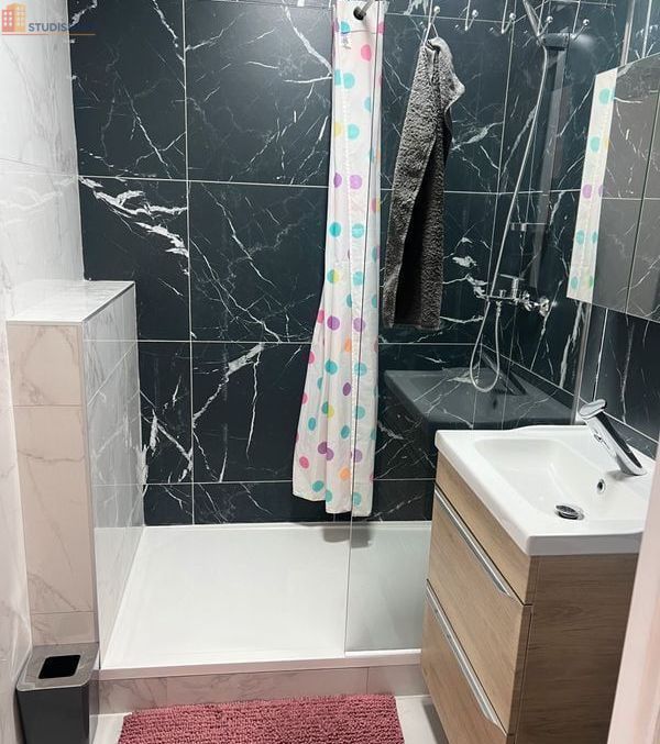 Studio 28m² Saint-Julien-en-Genevois - Refait à neuf, meublé - Photo 1