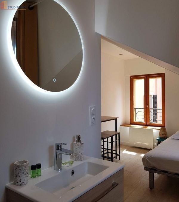 Studio meublé 12m² Annecy 74000 - Etudiant, au 2e étage - Photo 1