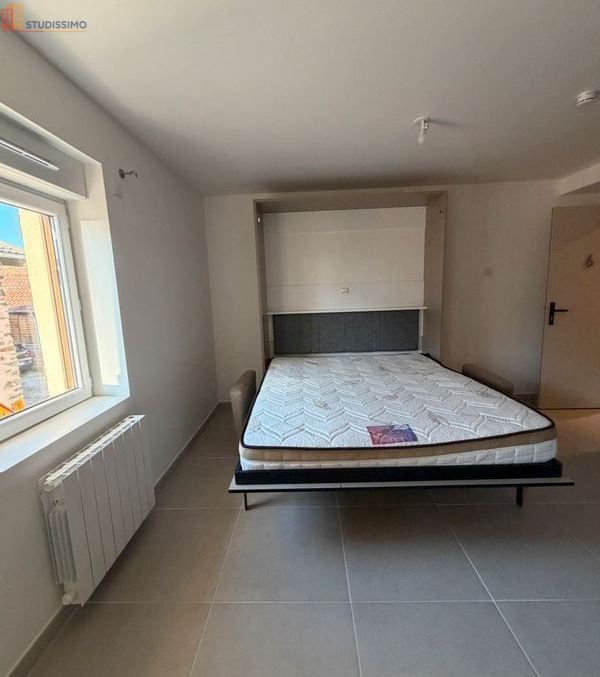 Studio meublé 22m² Cranves-Sales - Meublé, parking - Photo 4