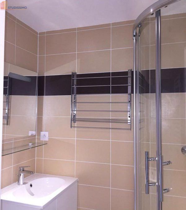 Studio meublé 15m² Thonon-les-Bains - Proche gare, fibre incluse - Photo 2