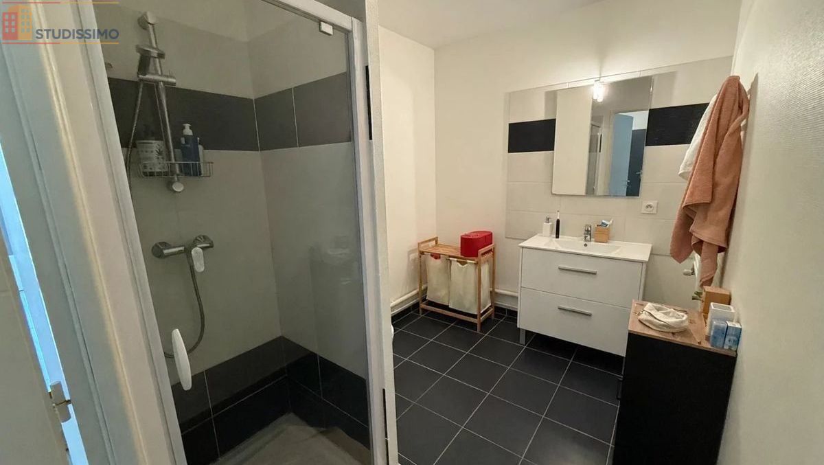 Studio 40m² La Riche - DPE C, 1er étage - Photo 2