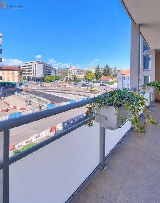 Studio 33m² Annemasse - Proche commerces et transports, meublé - Photo 1