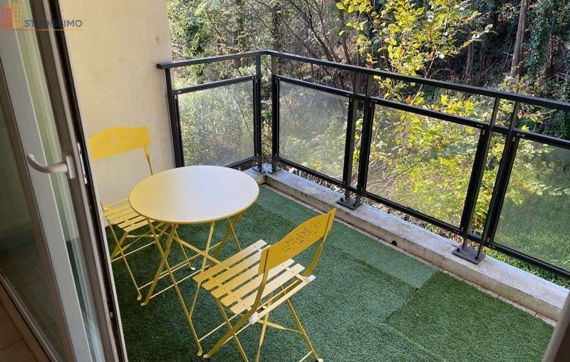 Studio 28m² Francheville 69340 - Balcon, piscine - Photo 1