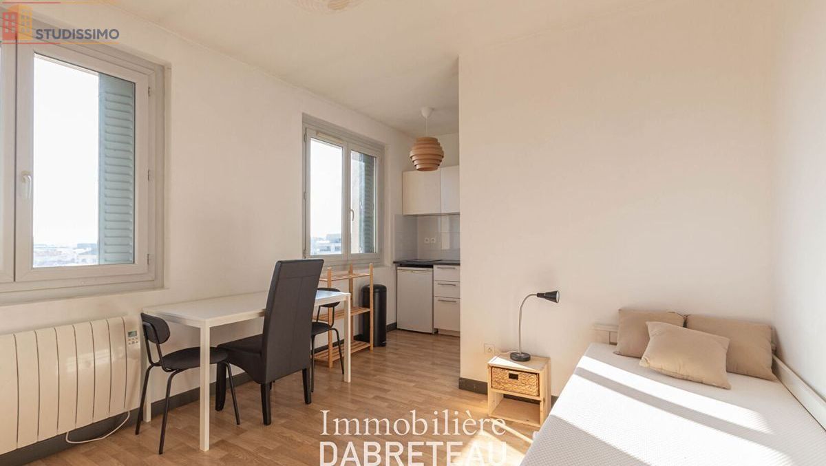 Studio meublé 18m² Lyon 8e - Dernier étage, lumineux - Photo 7