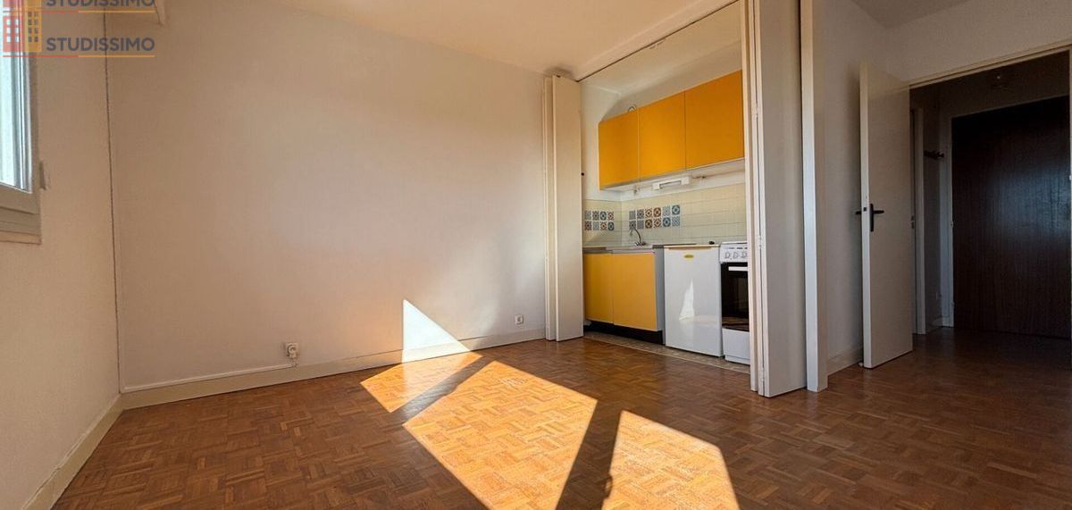 Studio 26m² Tours 37000 - Dernier étage, lumineux - Photo 4