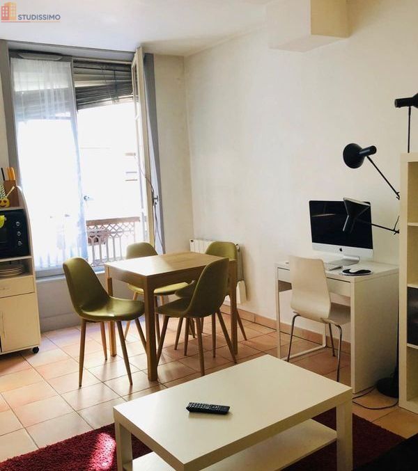 Studio meublé 31m² Lyon 5e Vieux Lyon - Meublé, 1er étage - Photo 2