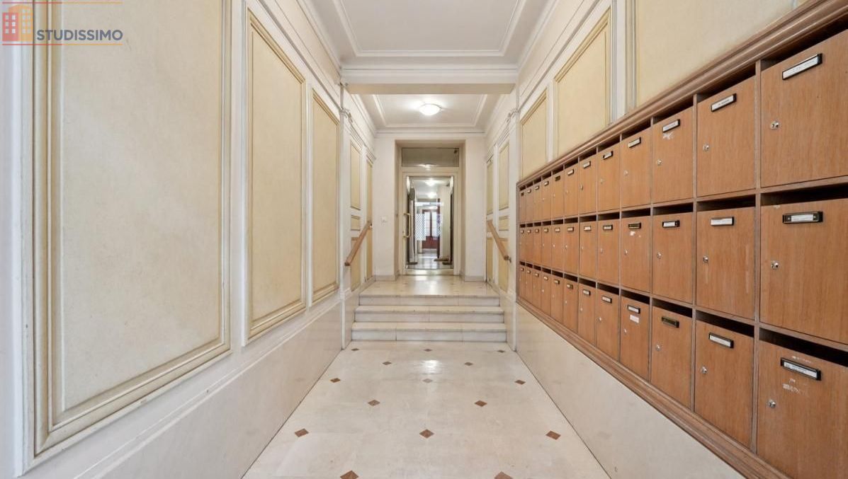 Studio meublé 19m² Paris 7e - Meublé, 1er étage - Photo 3