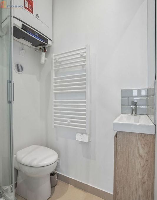 Studio meublé 13m² Paris 3e - Meublé, 3e étage - Photo 12