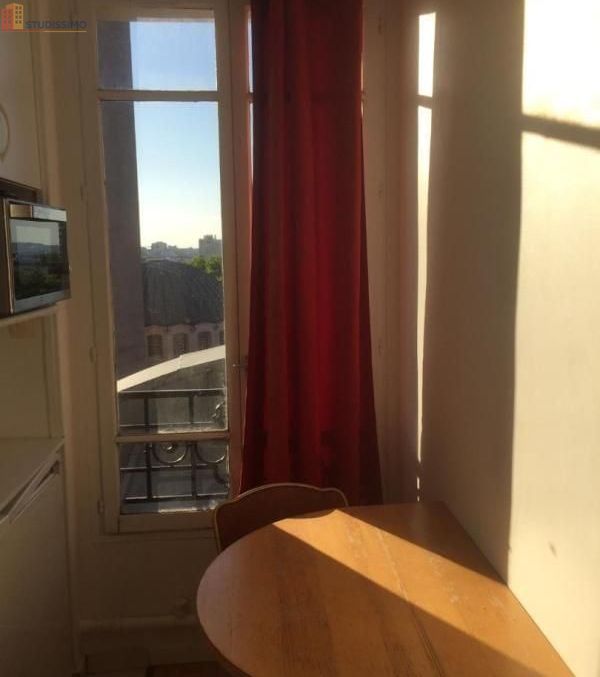 Studio meublé 16m² Paris 17e - Lumineux, 8e étage - Photo 9