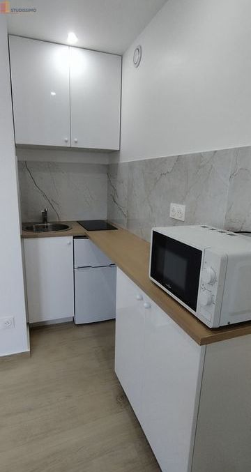Studio meublé 11m² Paris 20e - Refait à neuf, proche place de la Réunion - Photo 2
