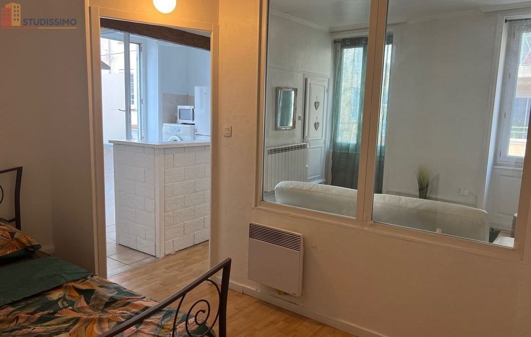 Studio 34m² Sainte-Colombe 69560 - Meublé, 1er étage - Photo 1