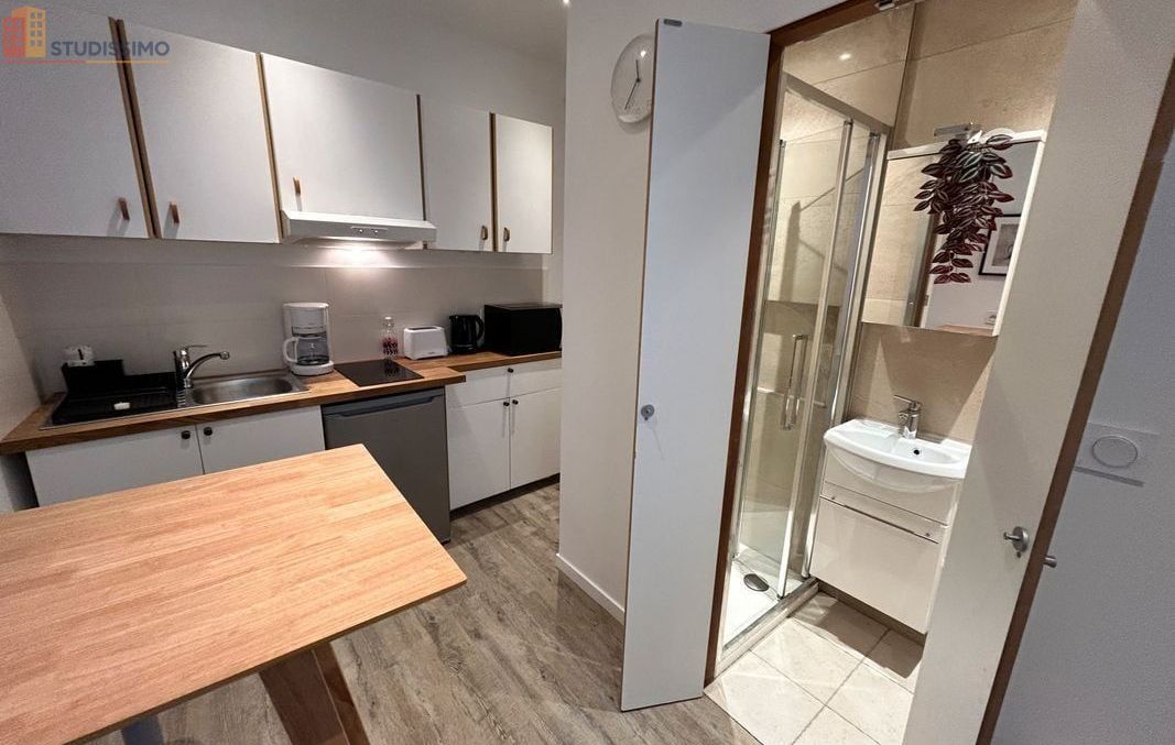 Studio meublé 19m² Paris 14e - Chambre indépendante, accès cour - Photo 1