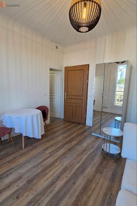 Studio meublé 27m² Paris 19e Buttes-Chaumont - Lumineux, dernier étage - Photo 12