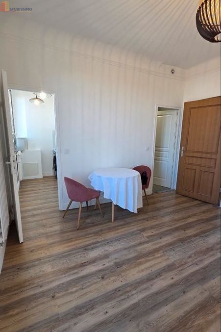 Studio meublé 27m² Paris 19e Buttes-Chaumont - Lumineux, dernier étage - Photo 11