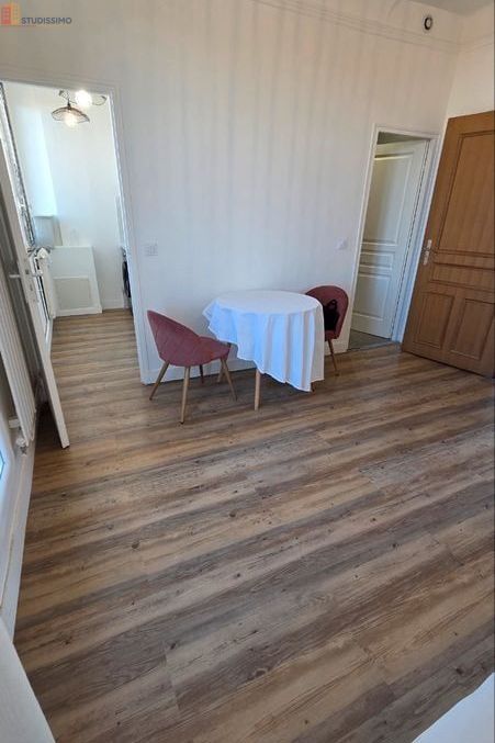 Studio meublé 27m² Paris 19e Buttes-Chaumont - Lumineux, dernier étage - Photo 10