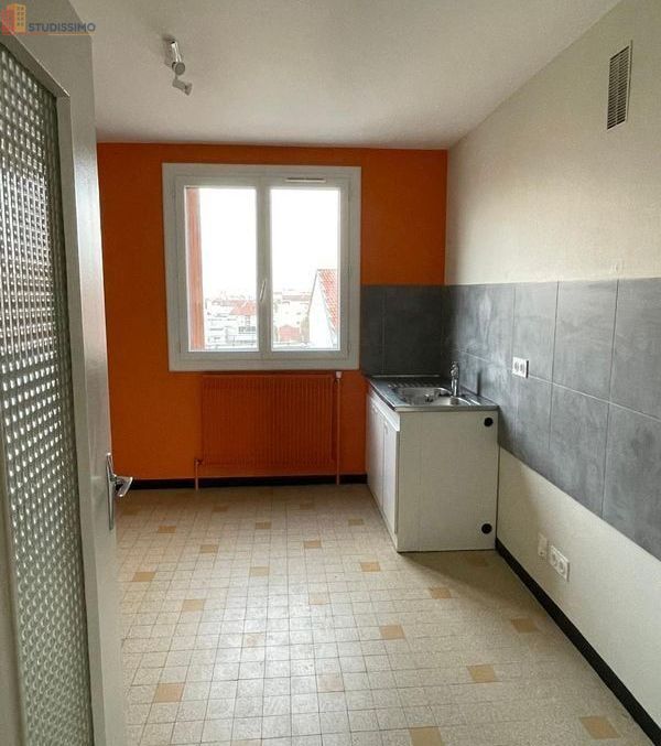 Studio 42m² Villeurbanne - étage élevé, lumineux - Photo 8