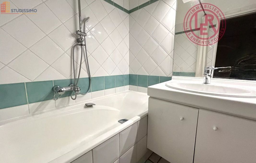 Studio meublé 32m² Paris 9e - Meublé, lumineux - Photo 9