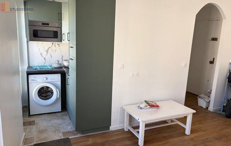 Studio meublé 24m² Paris 10e - Meublé, dernier étage - Photo 1